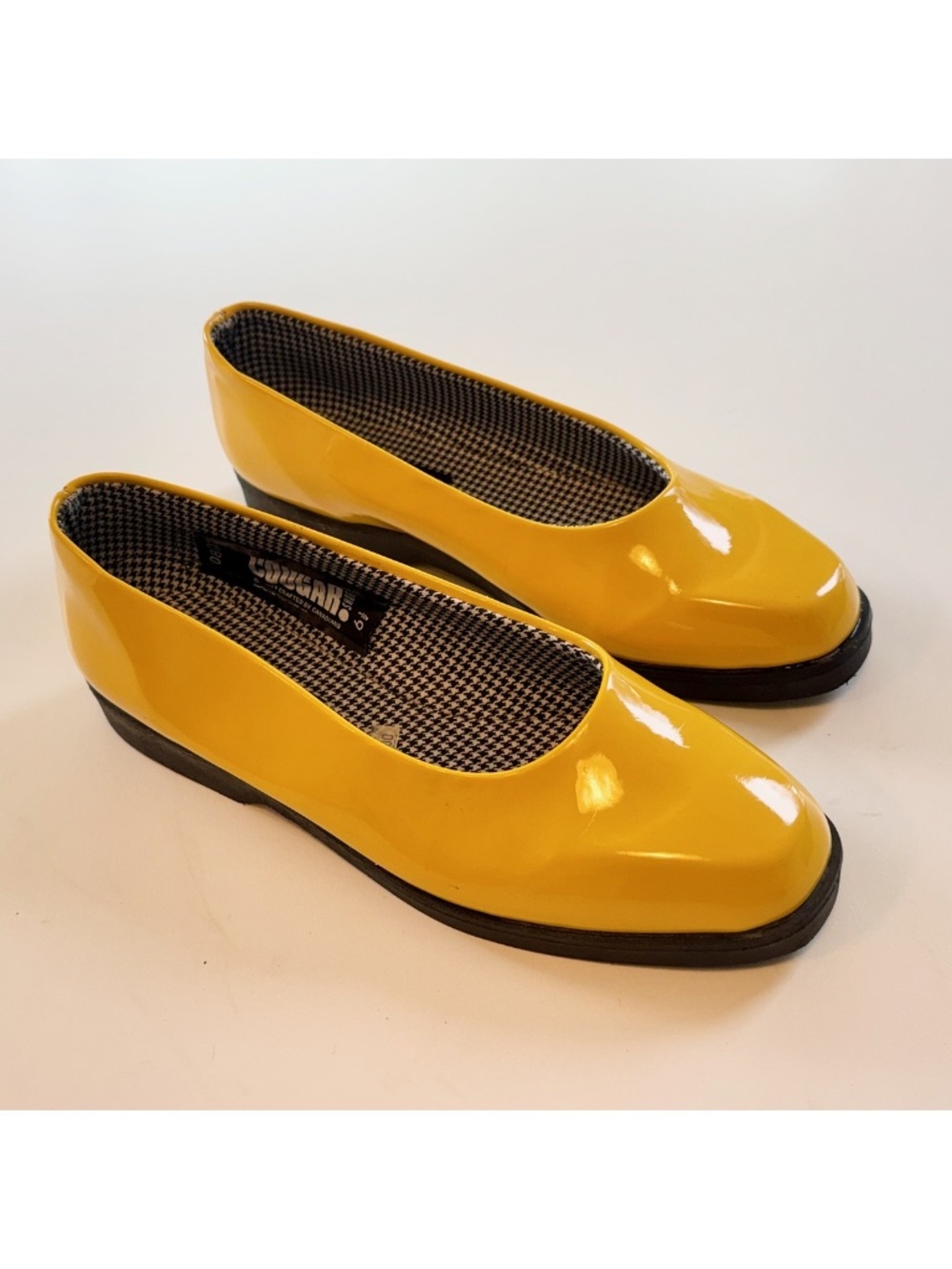 Cougar Yellow Patent Ballet Flats Retro Mod Size 6.5